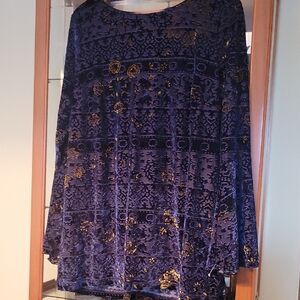 ECI New York Velvet Long Sleeve Top With Bell Sleeves in Blue and Gold